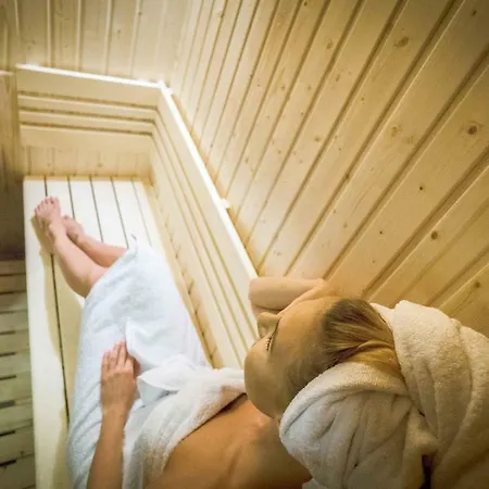 Jasminowy Sad Mikołajki